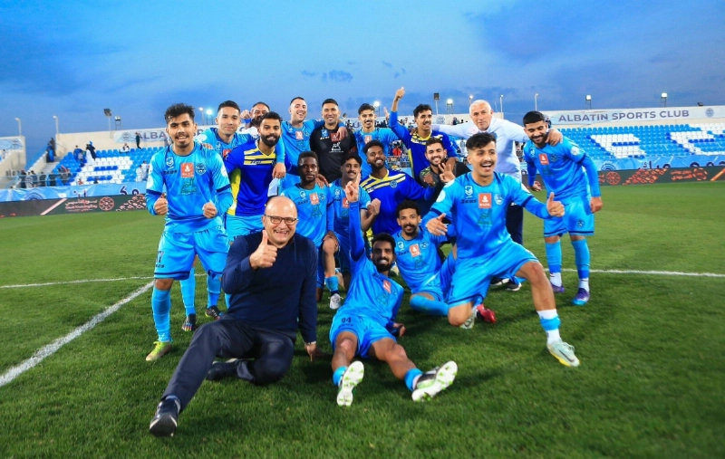 لاعبو الباطن يحتفلون بالفوز على الاتفاق (مكة)