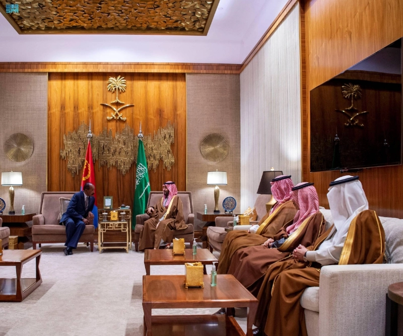 الأمير محمد بن سلمان خلال اجتماعه مع أسياس أفورقي (واس)