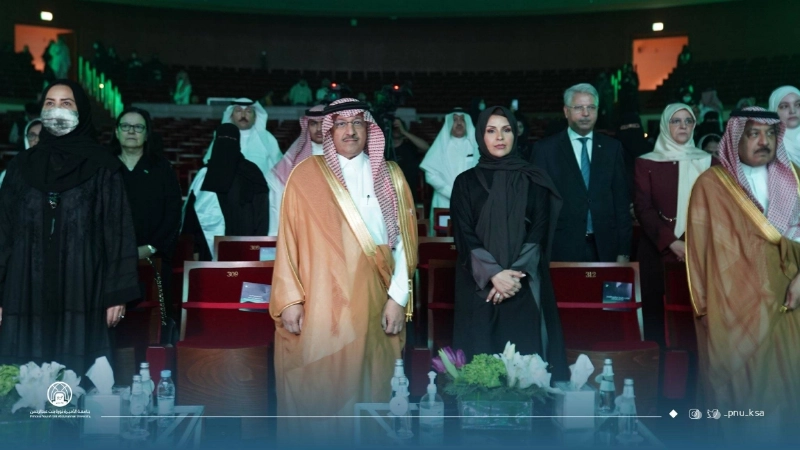 يوسف البنيان خلال التكريم (مكة)