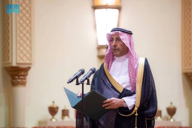 إبراهيم السلطان يؤدي القسم
