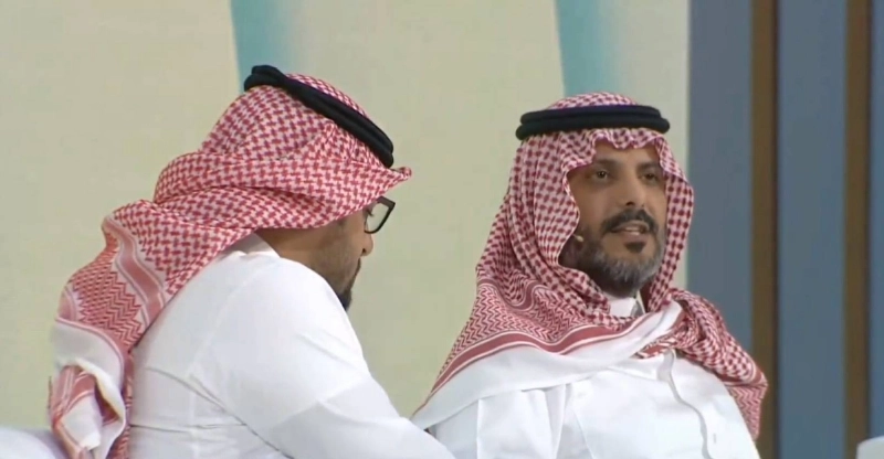 الحقباني خلال الجلسة