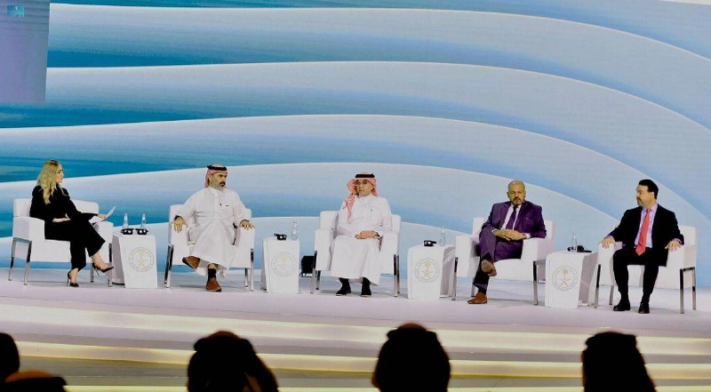 المشاركون في الجلسة