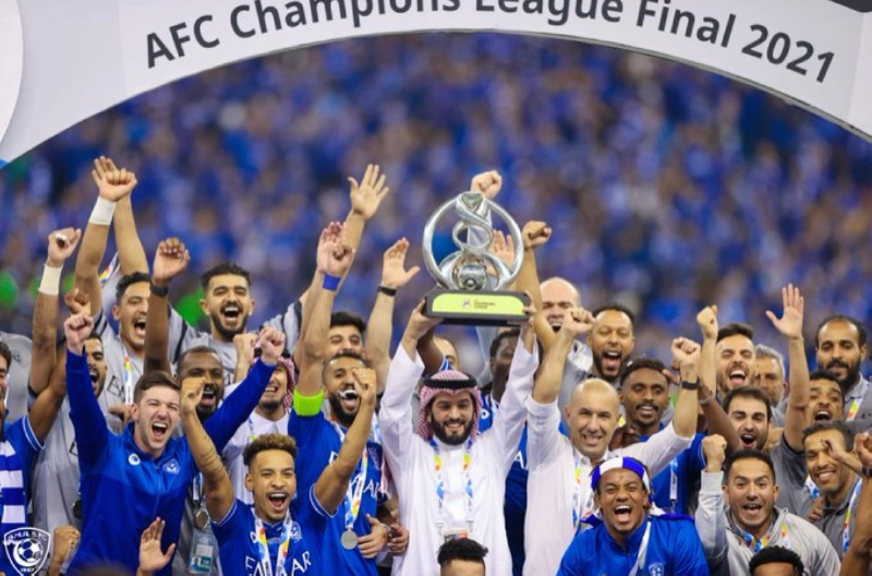 فهد بن نافل بعد تتويج الهلال بدوري أبطال آسيا