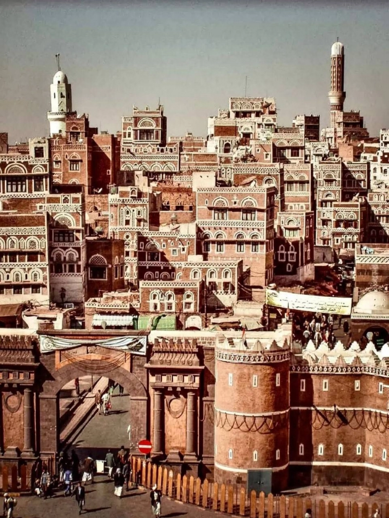 سور صنعاء التاريخية مهدد بالهدم (مكة)