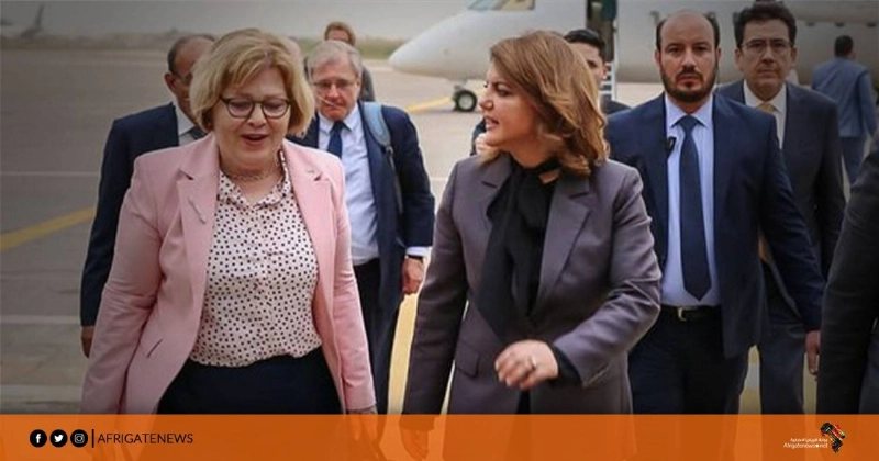 نجلاء المنقوش وباربرا ليف (مكة)