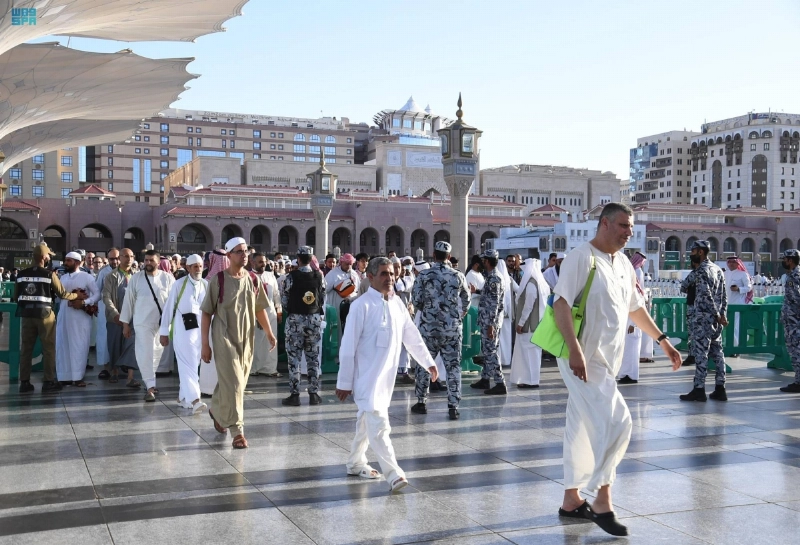 انسيابية في ساحات المسجد النبوي (مكة)