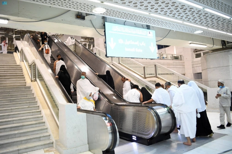 المصاعد الكهربائية داخل المسجد الحرام (مكة)