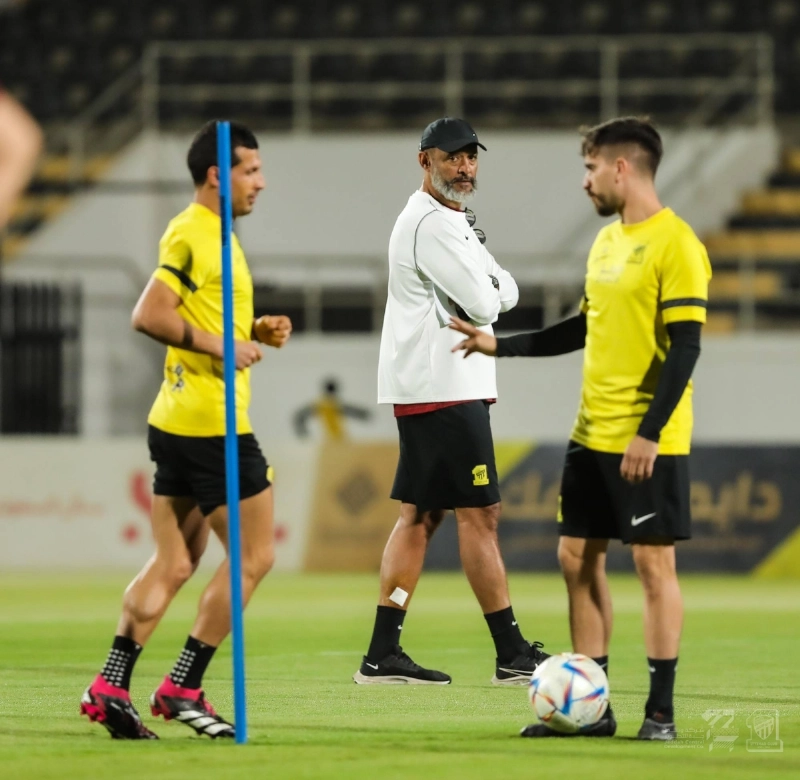 جانب من تدريبات الاتحاد