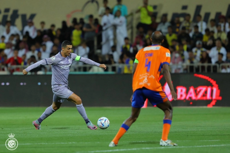 جانب من مباراة الفيحاء والنصر