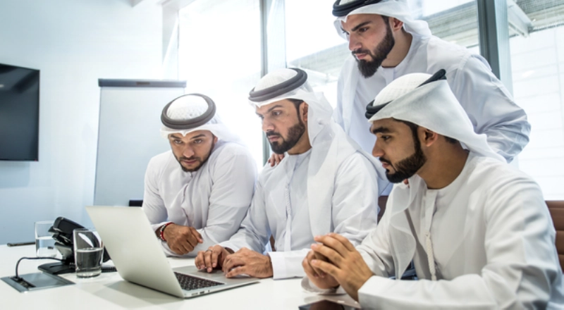 إماراتيون بالأمن السيبراني (مكة)