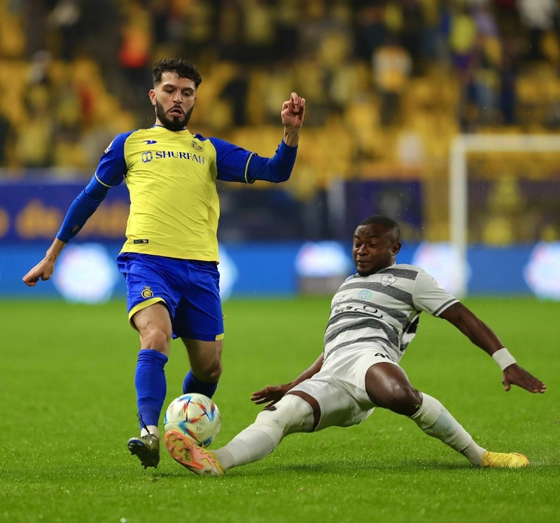 من لقاء النصر والطائي في الدور الأول