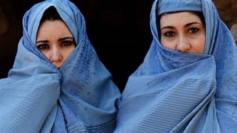 سيدتان أفغانيتان (مكة)