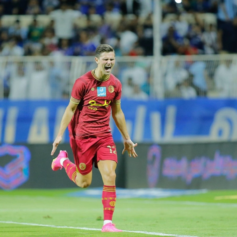 ماركوس قاد العدالة للفوز على الهلال