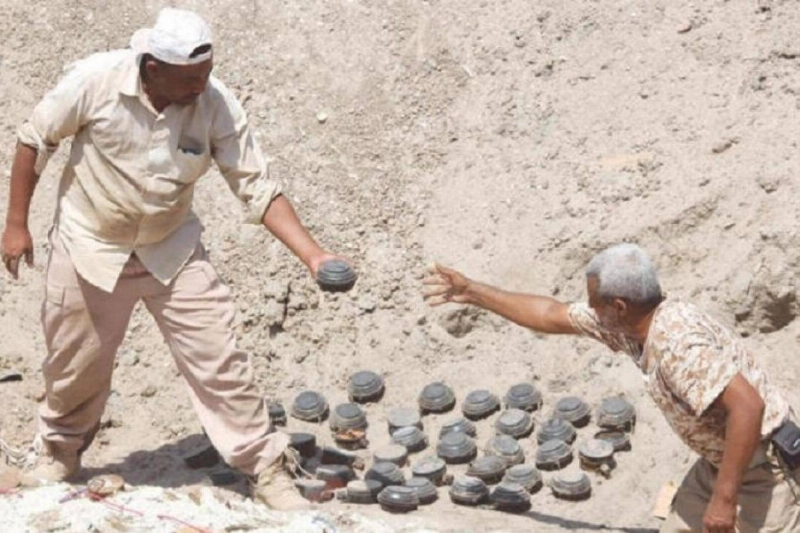 من عملية تفكيك الألغام في اليمن (مكة)