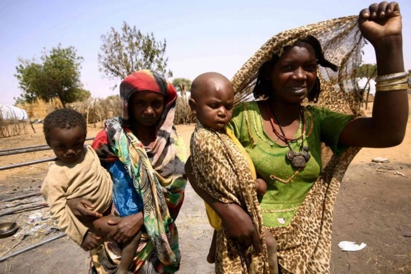 اسرة سودانية في دار فور