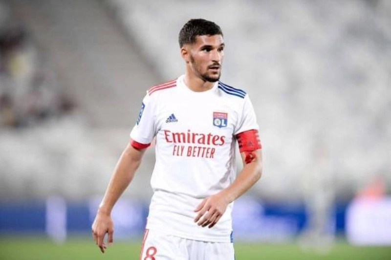 حسام عوار