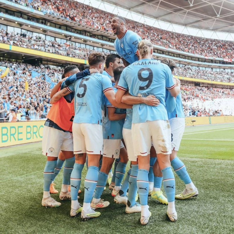 لاعبو السيتي يحتفلون بالدوري