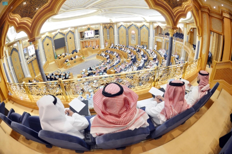 من جلسة الشورى أمس (مكة)