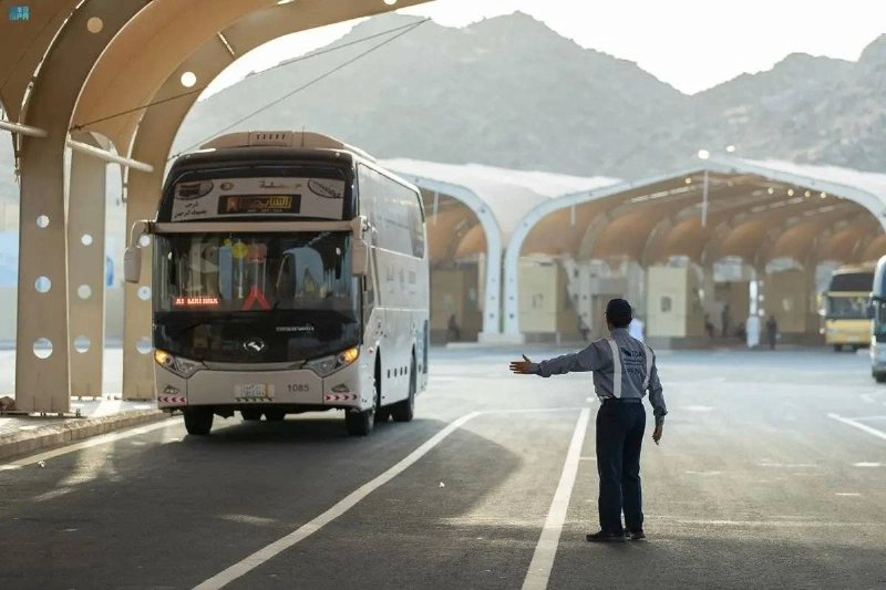 حافلات متطورة لنقل الحجاج (مكة)
