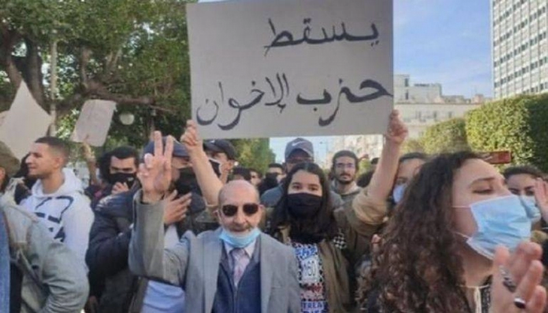 تونسيون يحتجون ضد جماعة الإخوان (مكة)