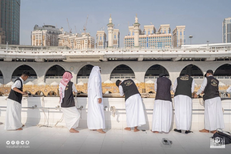 تدريب مكثف لضمان جودة ثوب الكعبة (مكة)
