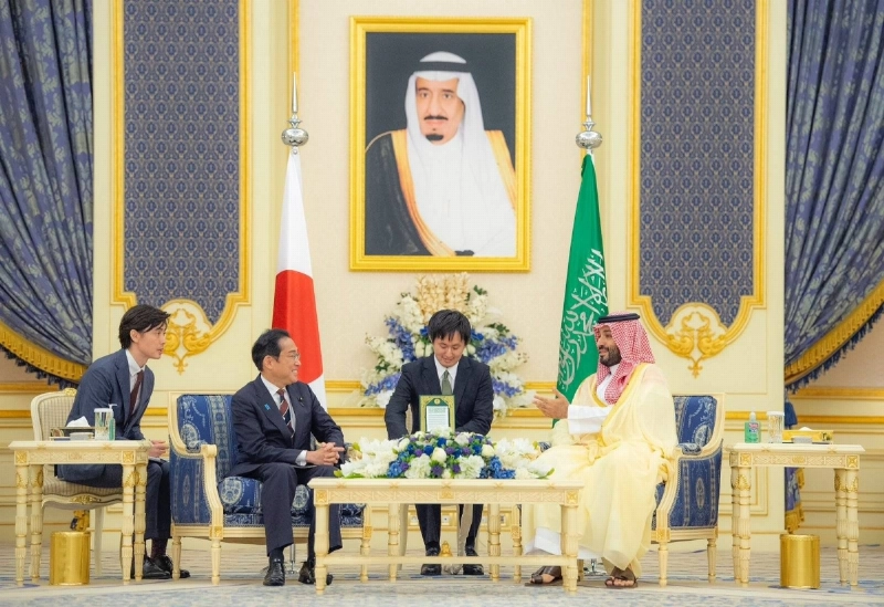 الأمير محمد بن سلمان وفوميو كيشيدا خلال جلسة المباحثات (واس)