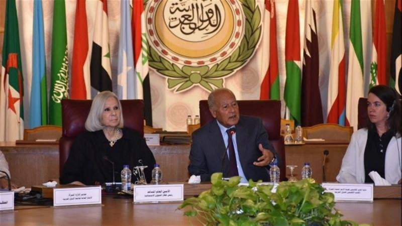 أبوالغيط مع وسيطات السلام (مكة)