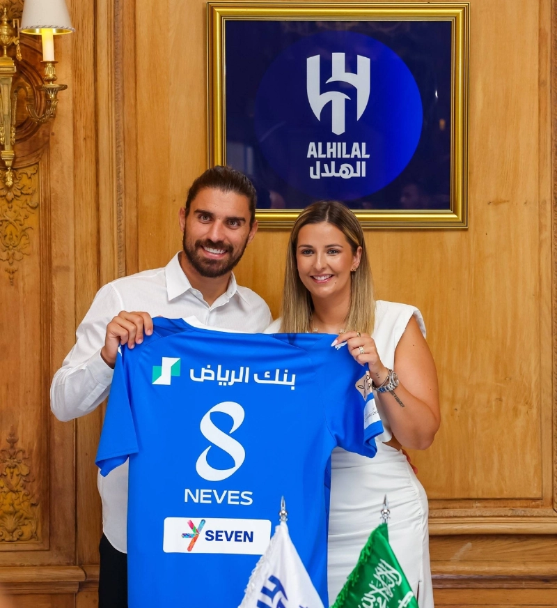 روبن نيفز مع زوجته