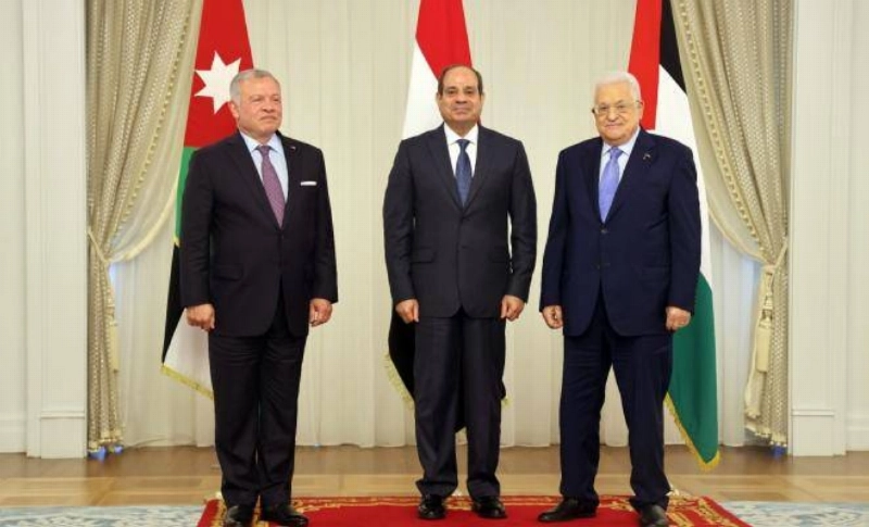 السيسي يتوسط عباس والملك عبد الله (مكة)