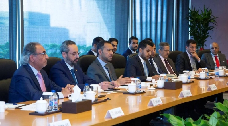 الحقيل متحدثا في الاجتماع