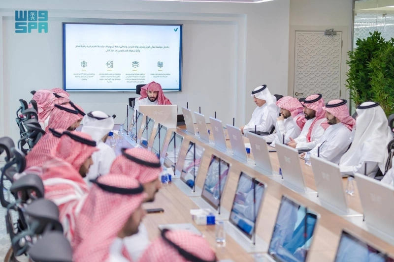 وليد الصمعاني مستعرضا أهمية التحول الرقمي (مكة)