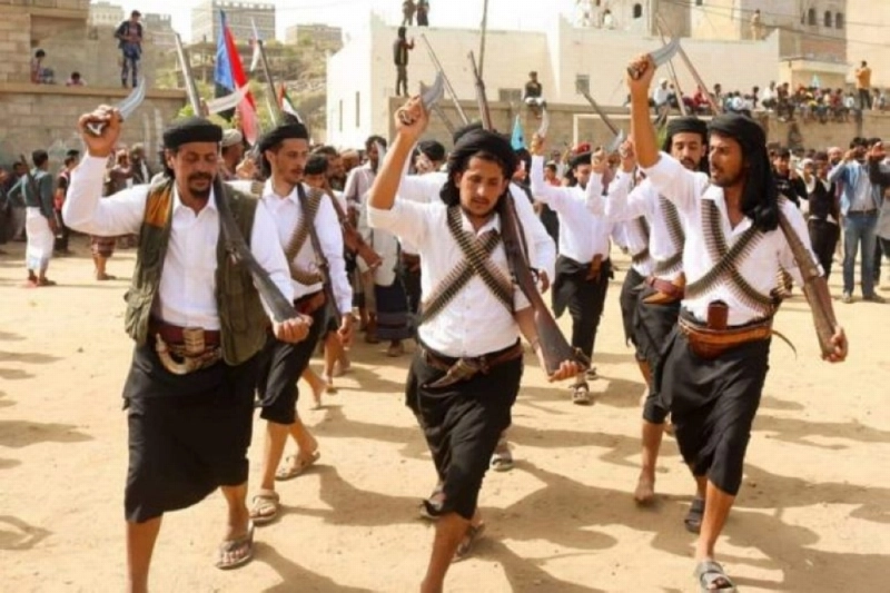 الحوثيون ينفقون المليارات على طقوسهم العقائدية