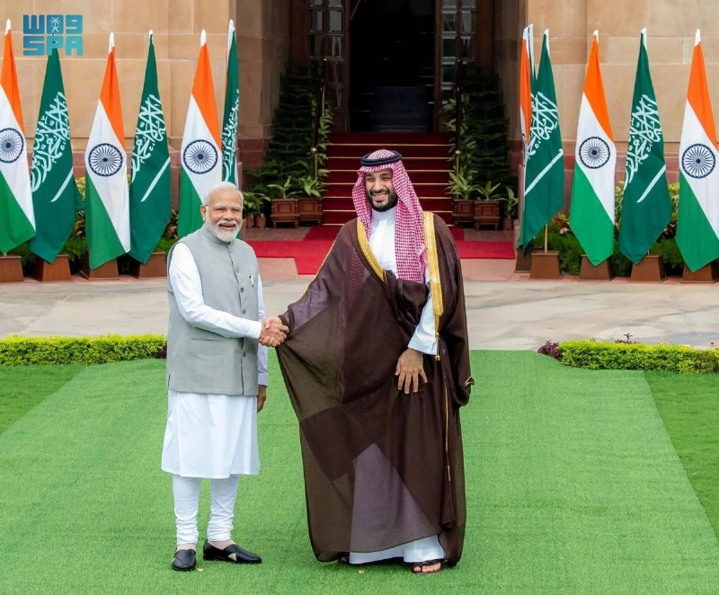 الأمير محمد بن سلمان خلال لقائه ناريندرا مودي في قصر حيدر أباد (واس)