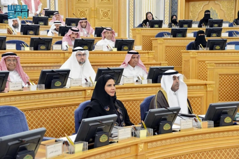 من جلسة الشورى أمس (مكة)