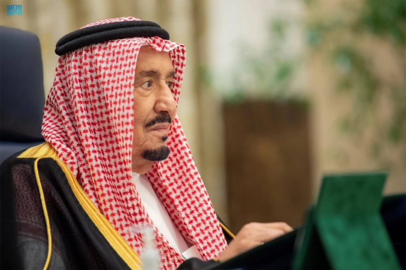 الملك سلمان وولي العهد خلال الجلسة