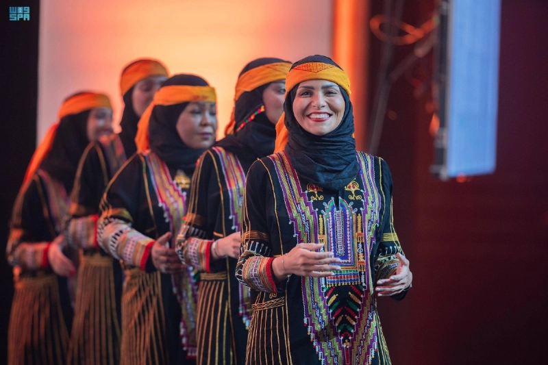 فنون أدائية وشعبية خلال الحفل (مكة)