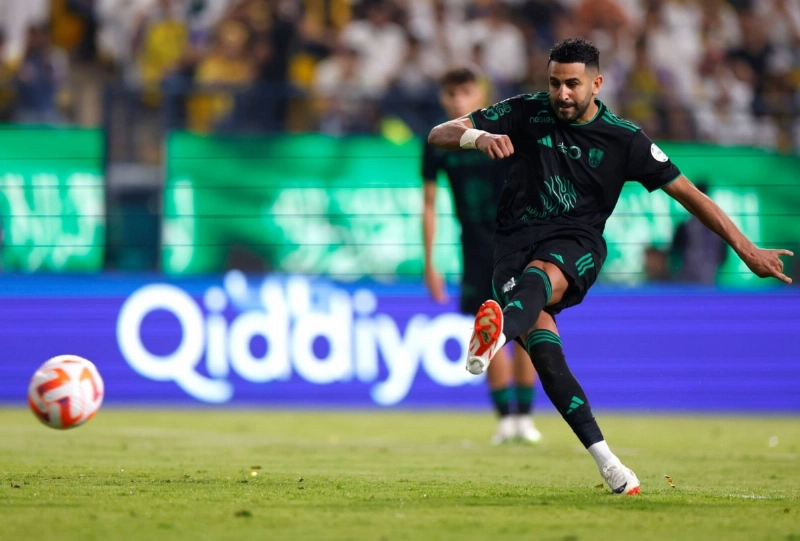 رياض محرز مع الأهلي