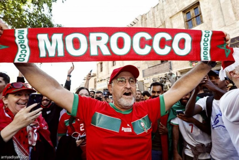 جماهير المغرب بعد فوزهم باستضافة أمم أفريقيا