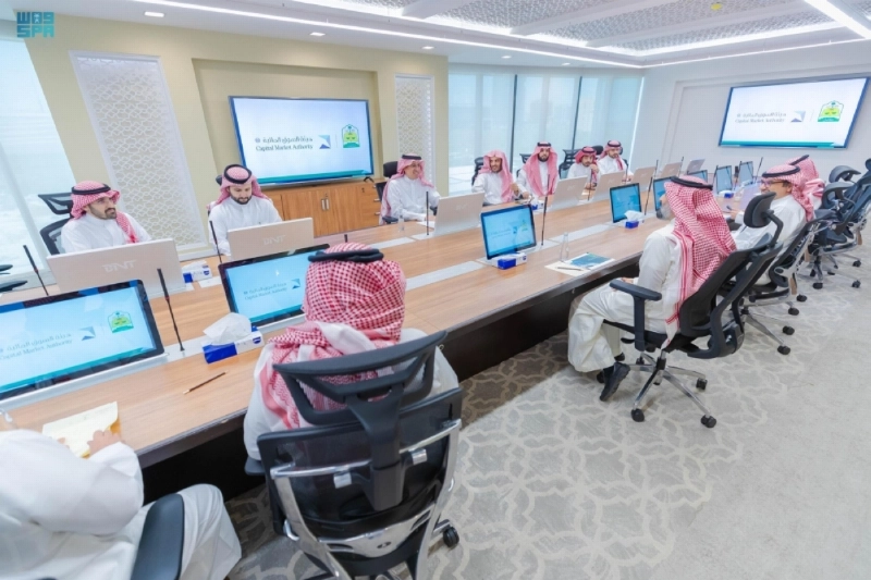 العاملون في الخدمة الاليكترونية الجديدة (مكة)