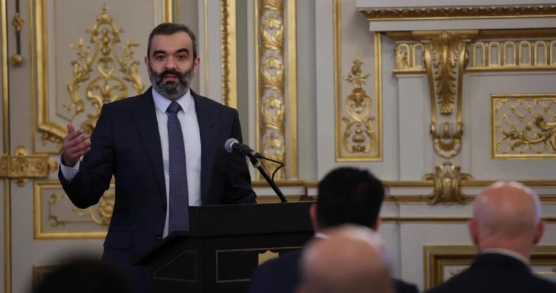 السواحة متحدثا في الورشة