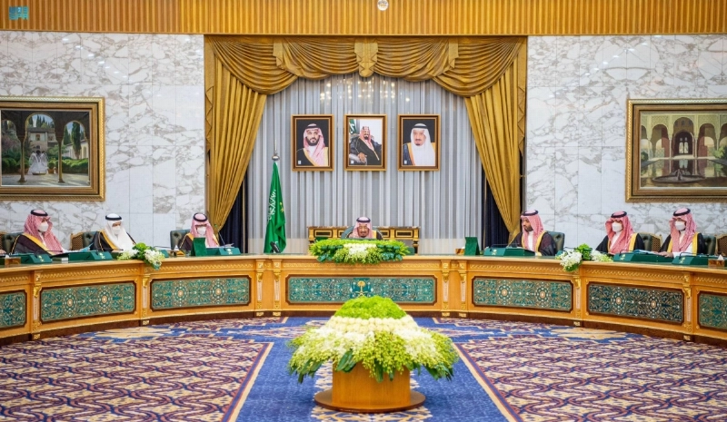 خادم الحرمين لدى ترؤسه جلسة مجلس الوزراء أمس (واس)