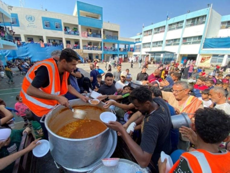 البحث عن الطعام شغل أهل غزة (غزة)