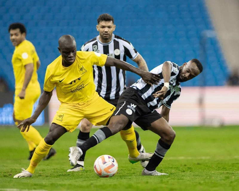 جانب من مواجهة الشباب والاتحاد