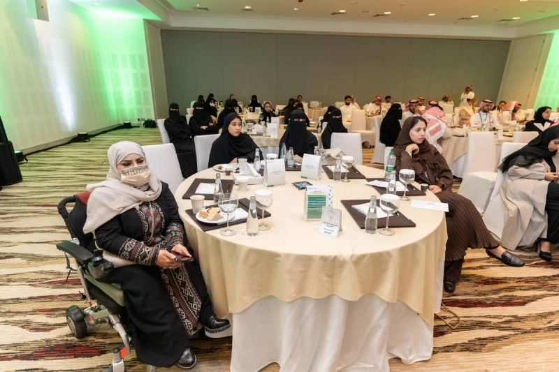 مشاركون في الملتقى