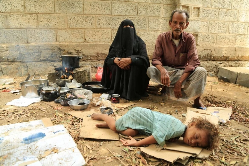 أسرة يمنية نازحة (مكة)