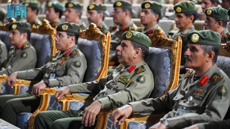 مسؤولو الجوازات خلال ملتقى إدارة المشاريع (مكة)