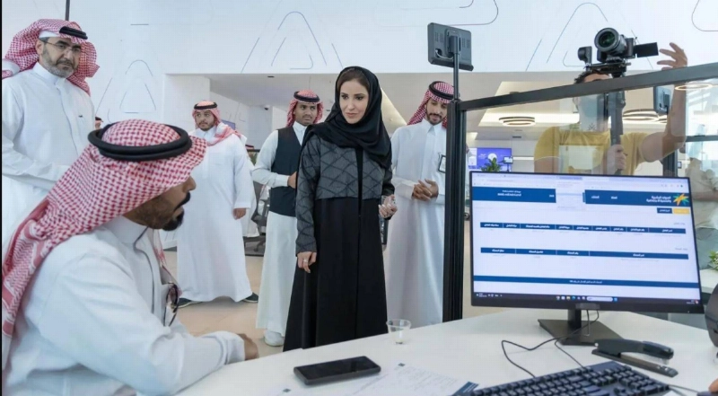 المطيري خلال الزيارة