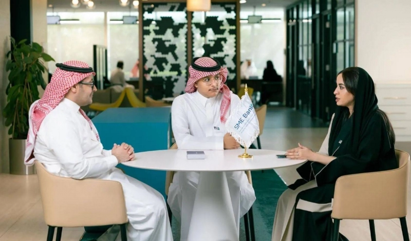 من الأعمال الاستشارية للبنك