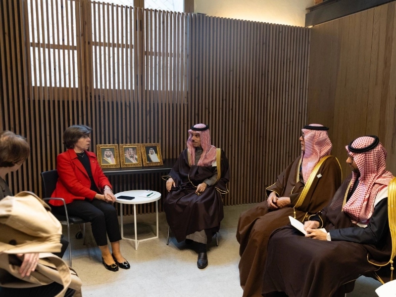 مباحثات مع وزيرة خارجية فرنسا