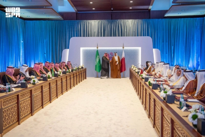 الأمير محمد بن سلمان والشيخ تميم بن حمد خلال الاجتماع (واس)